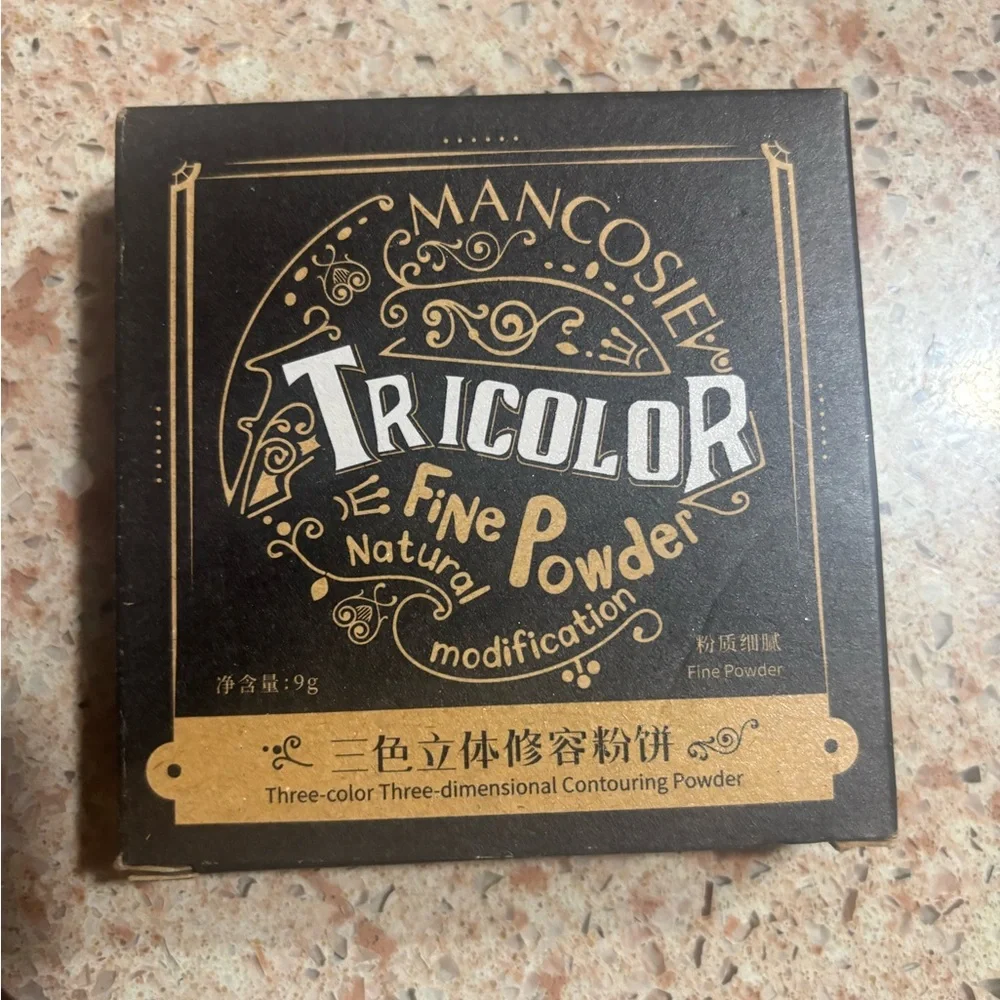 🚨Contouring Tricolor Fine Powder 🚨🎉 HOST PICK!! 🎉🚨